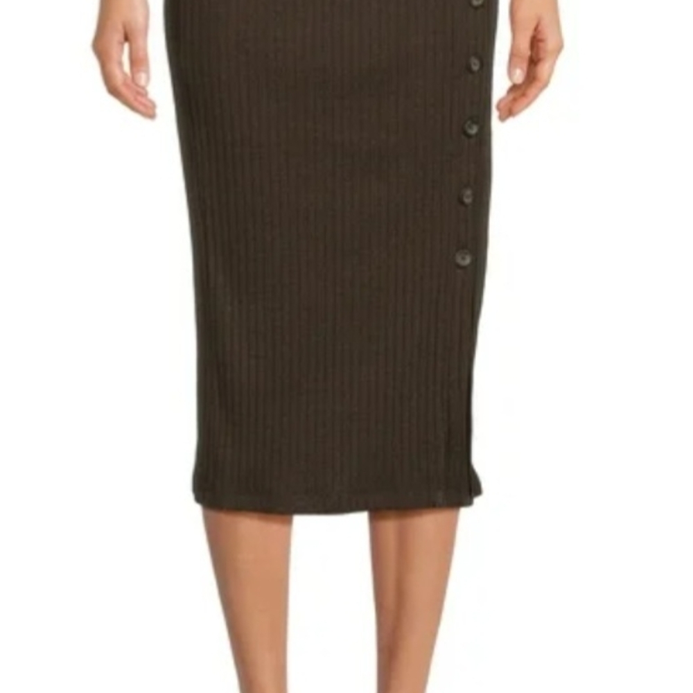 Elegant Brown Ribbed Skirt